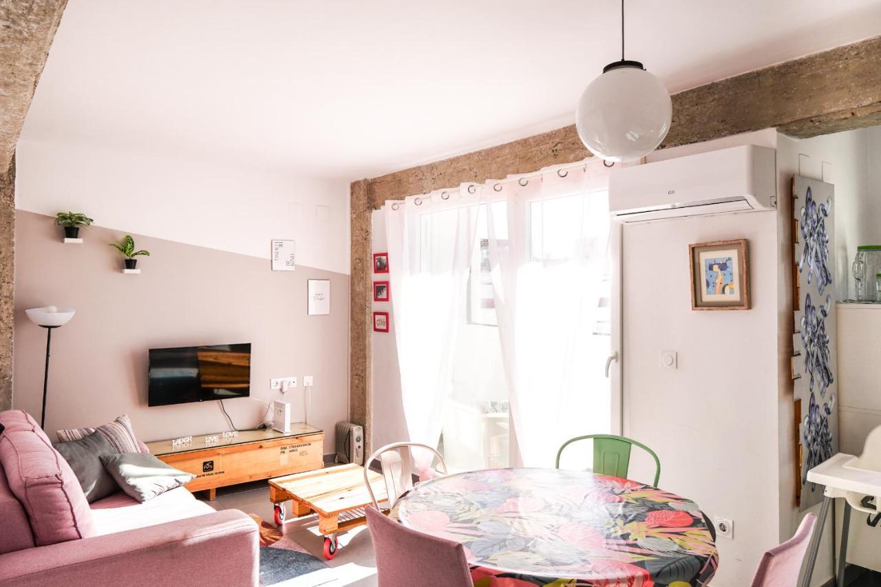 Torres De Serrano Apartment Valenza Esterno foto